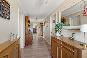 Photo 32- click for photo gallery